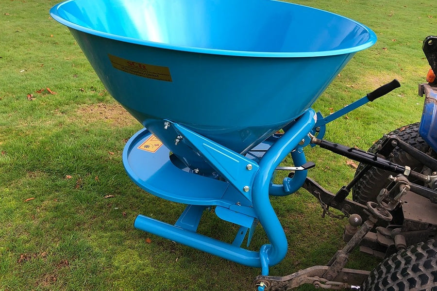 SCH GAM3 270 Litre Mounted Broadcast Fertiliser Spreader