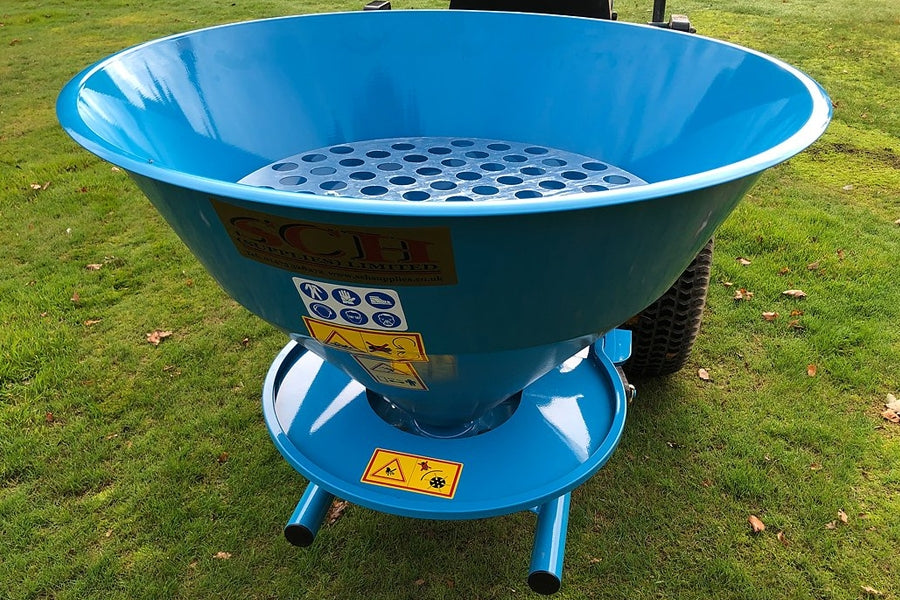 SCH GAM3 270 Litre Mounted Broadcast Fertiliser Spreader