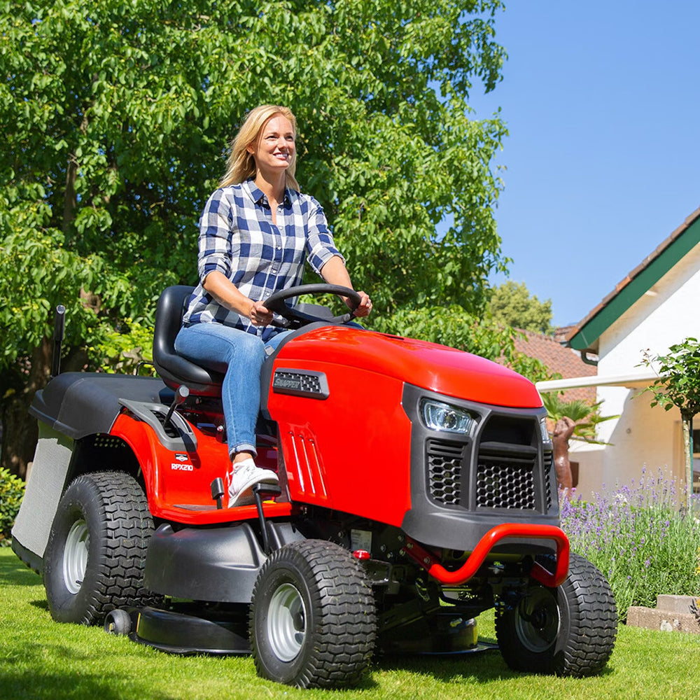 Snapper RPX210 96cm/38" Hydrostatic Rear Collect Lawn Tractor