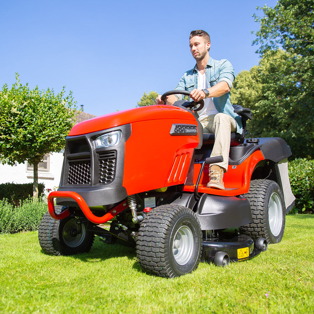 Snapper RPX360 107cm/42" Hydrostatic Rear Collect Lawn Tractor