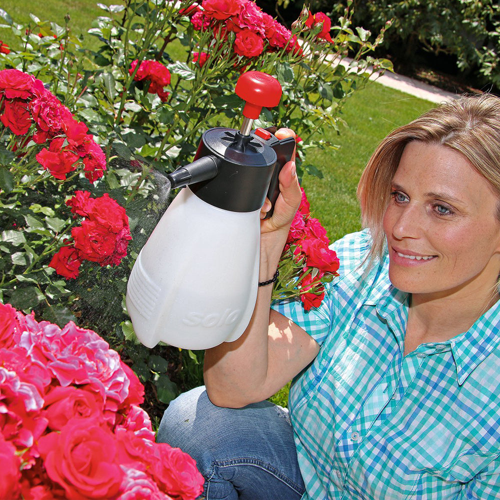 Solo 403 Classic 1.2 Litre Hand-Held Garden Sprayer