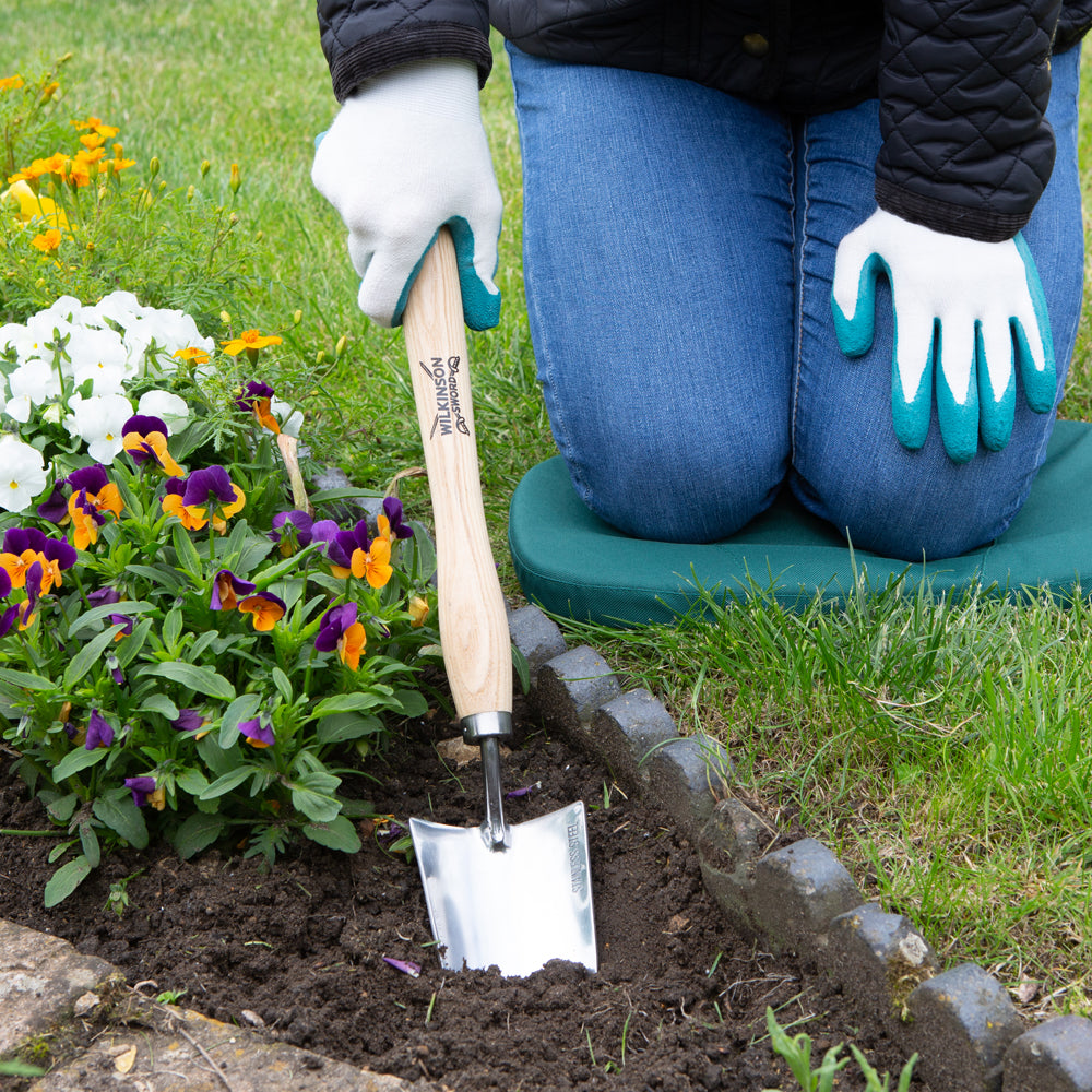 Wilkinson Sword Stainless Steel Long Handled Trowel 1111213W