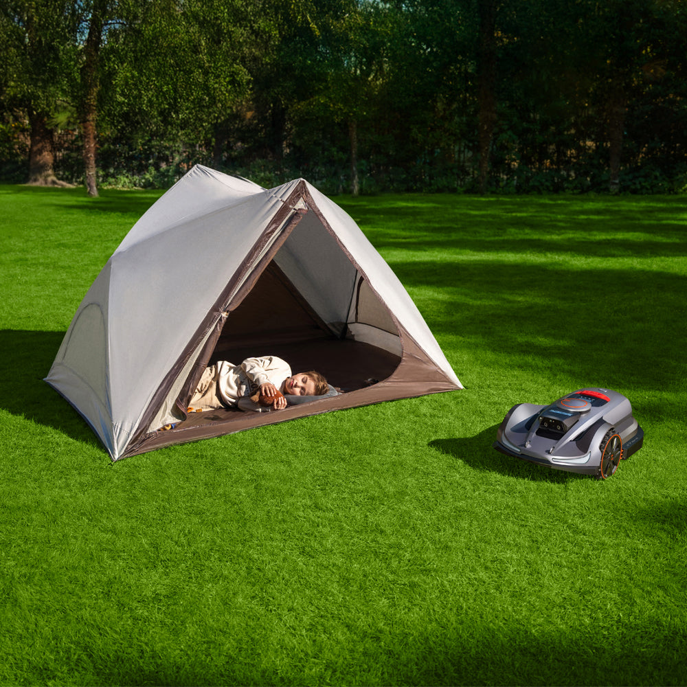 Sunseeker Elite X7 Plus Gen 2 Wireless Robotic Lawn Mower (6000m²)
