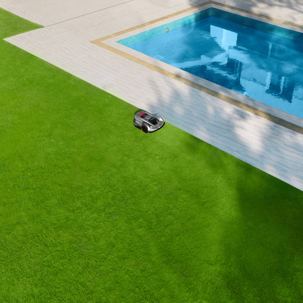 Sunseeker Elite X7 Plus Gen 2 Wireless Robotic Lawn Mower (6000m²)