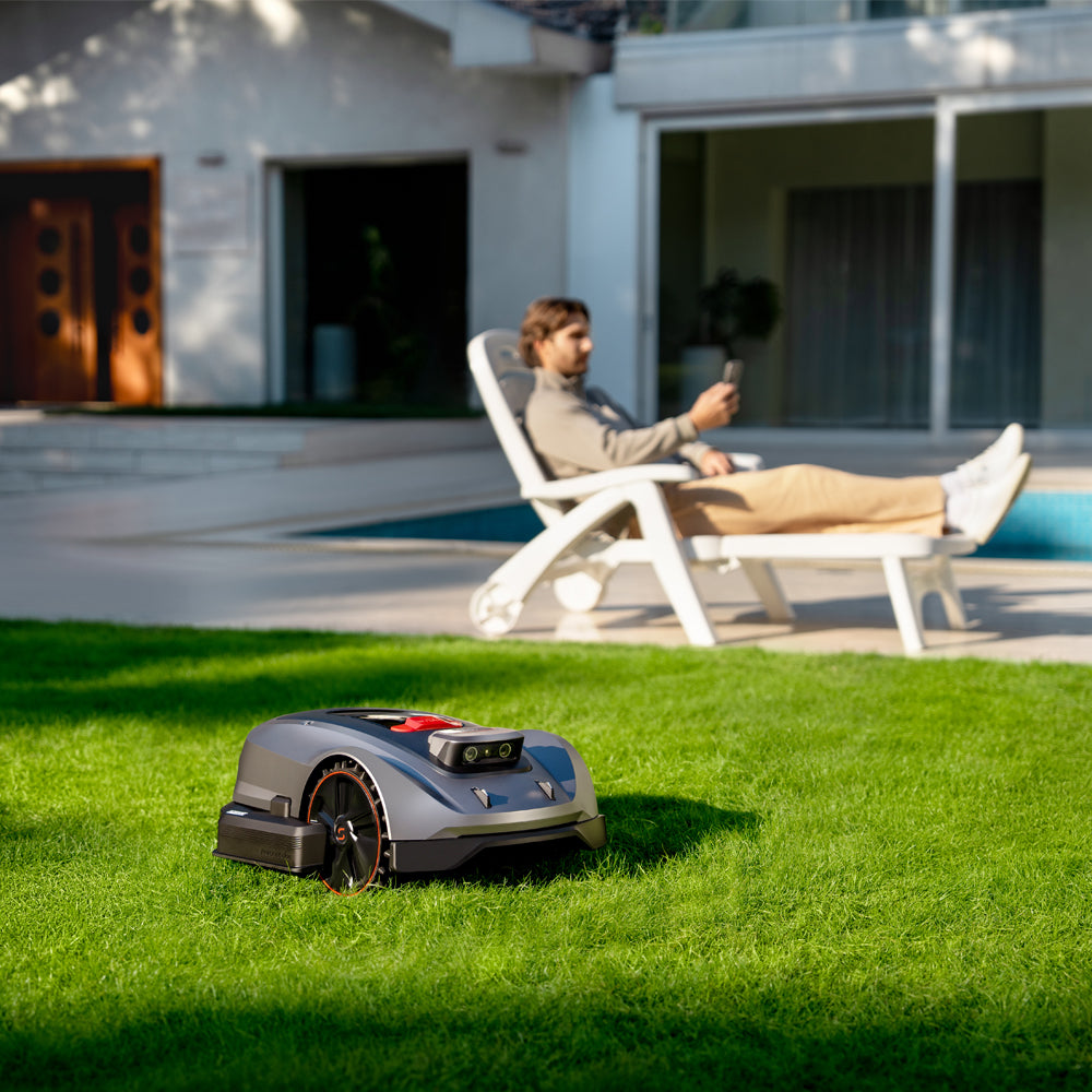 Sunseeker Elite X3 Gen 2 Wireless Robotic Lawn Mower (800m²)