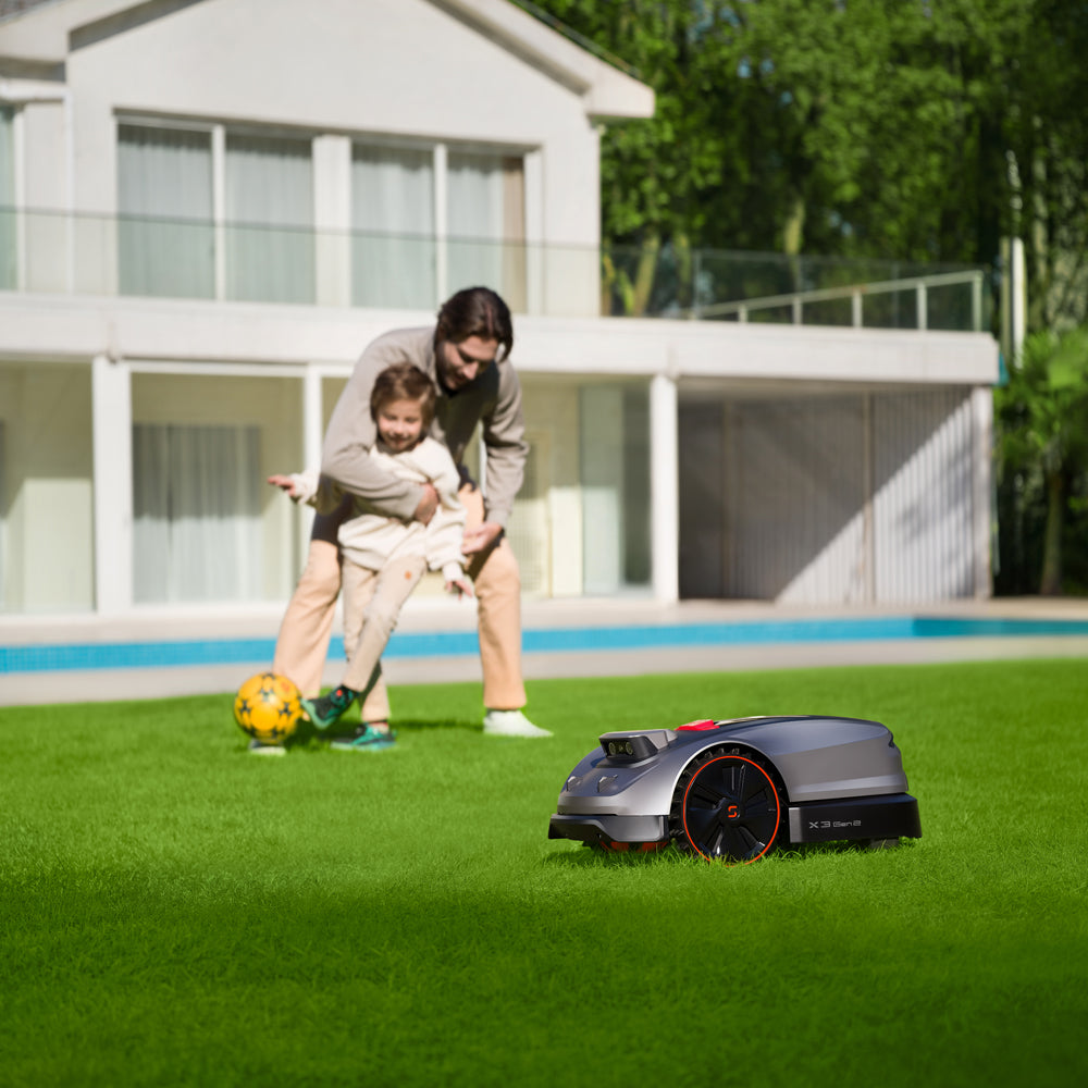 Sunseeker Elite X3 Gen 2 Wireless Robotic Lawn Mower (800m²)