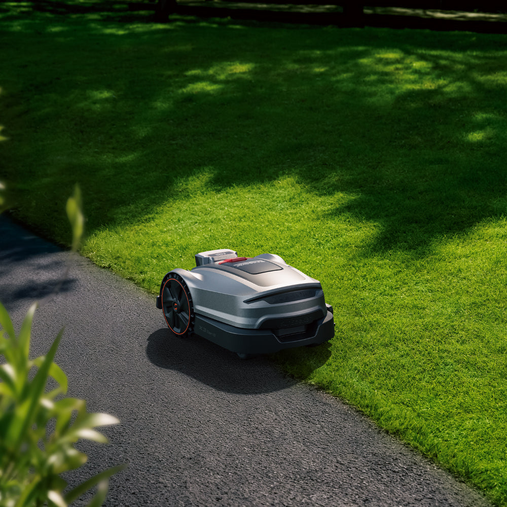 Sunseeker Elite X3 Gen 2 Wireless Robotic Lawn Mower (800m²)