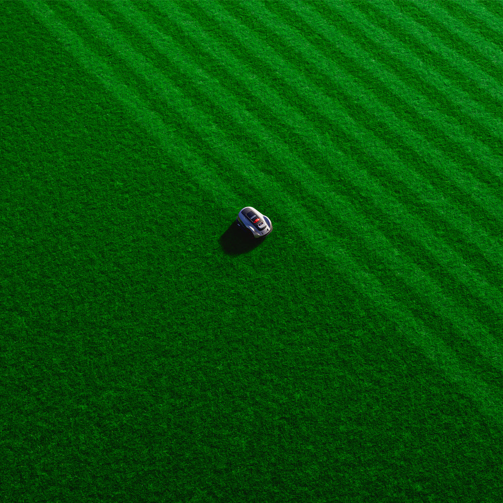Sunseeker Elite X3 Gen 2 Wireless Robotic Lawn Mower (800m²)