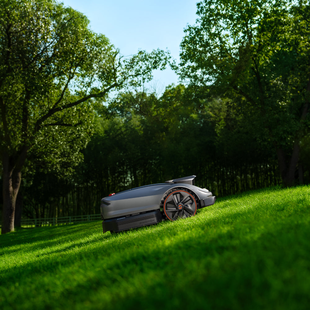 Sunseeker Elite X5 Gen 2 Wireless Robotic Lawn Mower (2000m²)