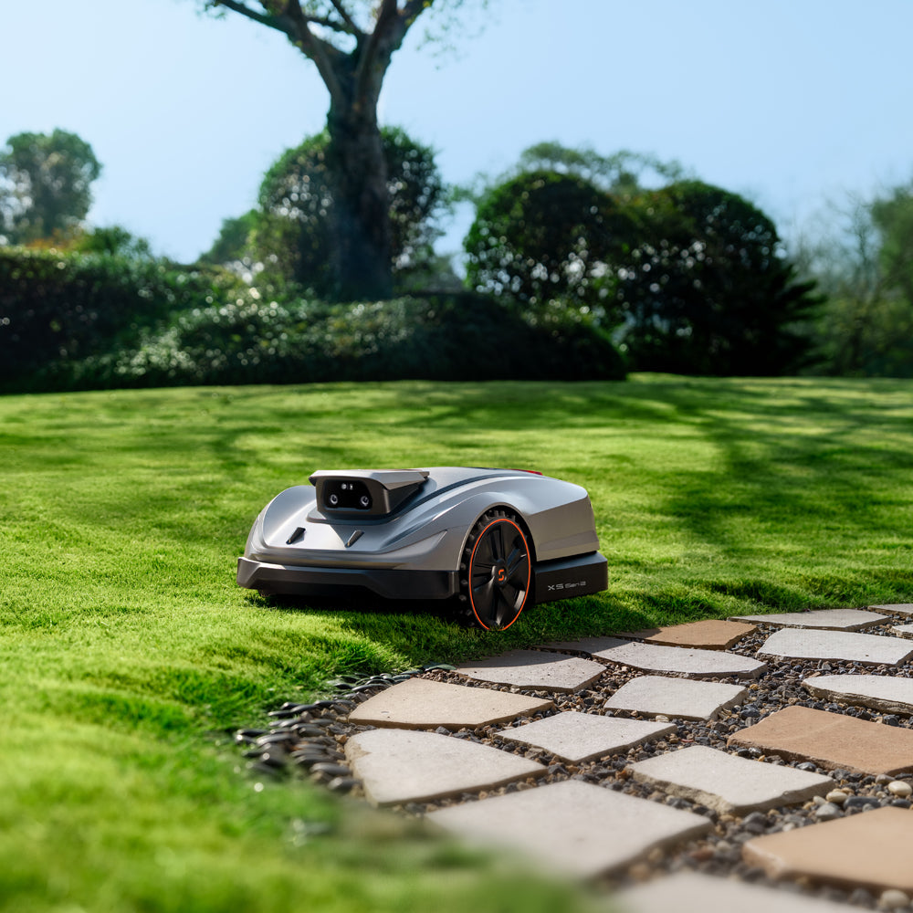 Sunseeker Elite X5 Gen 2 Wireless Robotic Lawn Mower (2000m²)