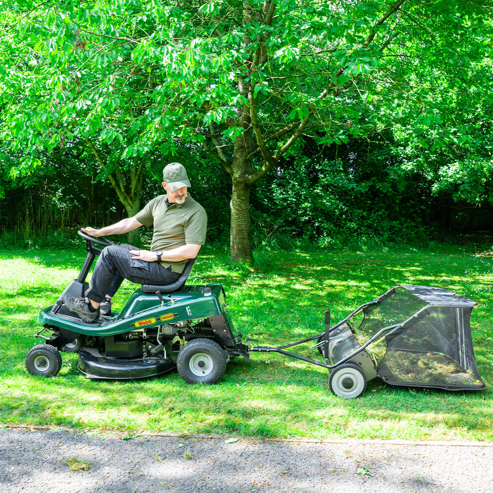 The Handy THTLS38 38" Towed Sweeper