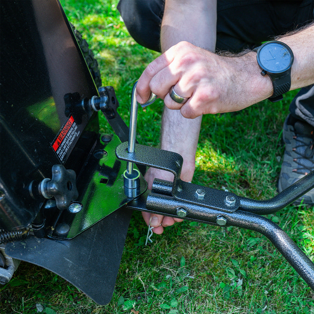 The Handy THTLS38 38" Towed Sweeper