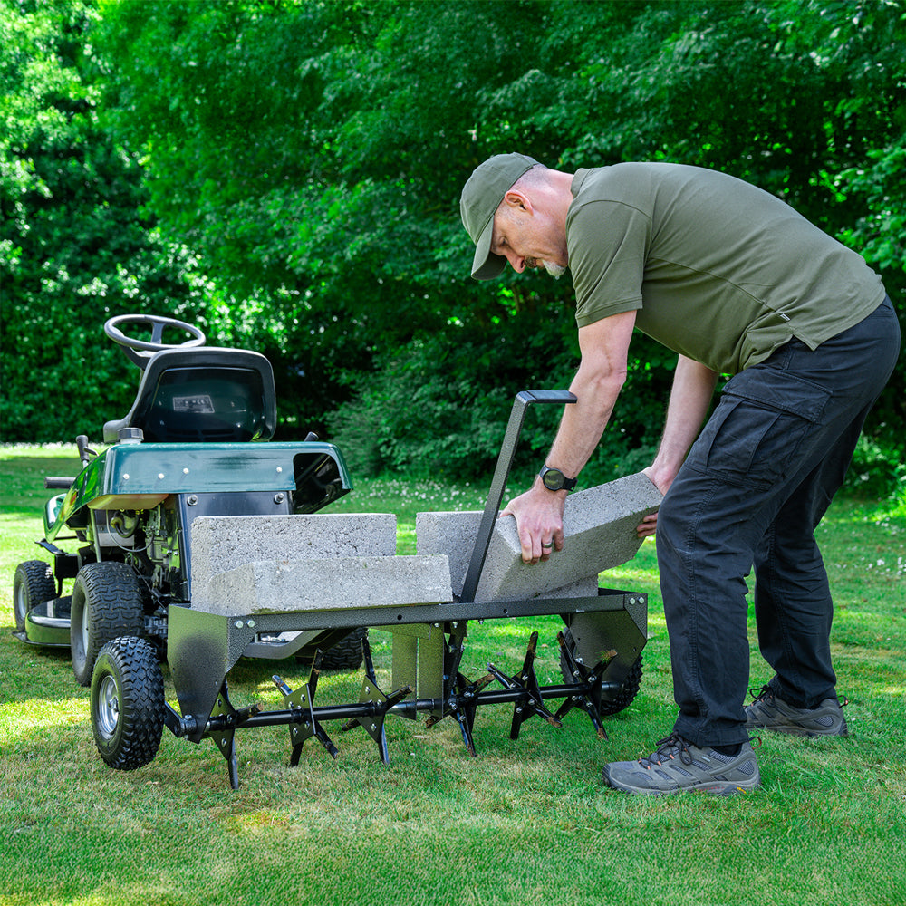 The Handy THTPA40 102cm / 40" Towed Plug Aerator