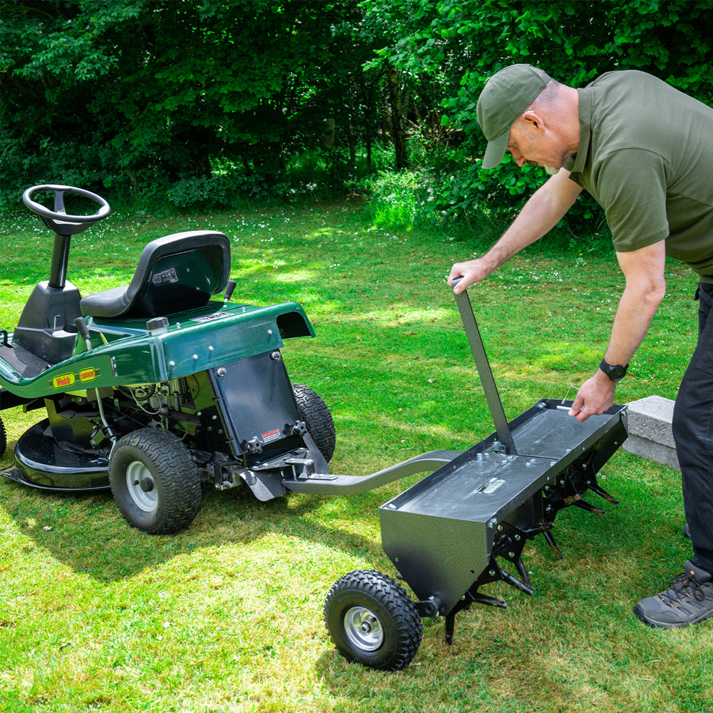 The Handy THTPA40 102cm / 40" Towed Plug Aerator