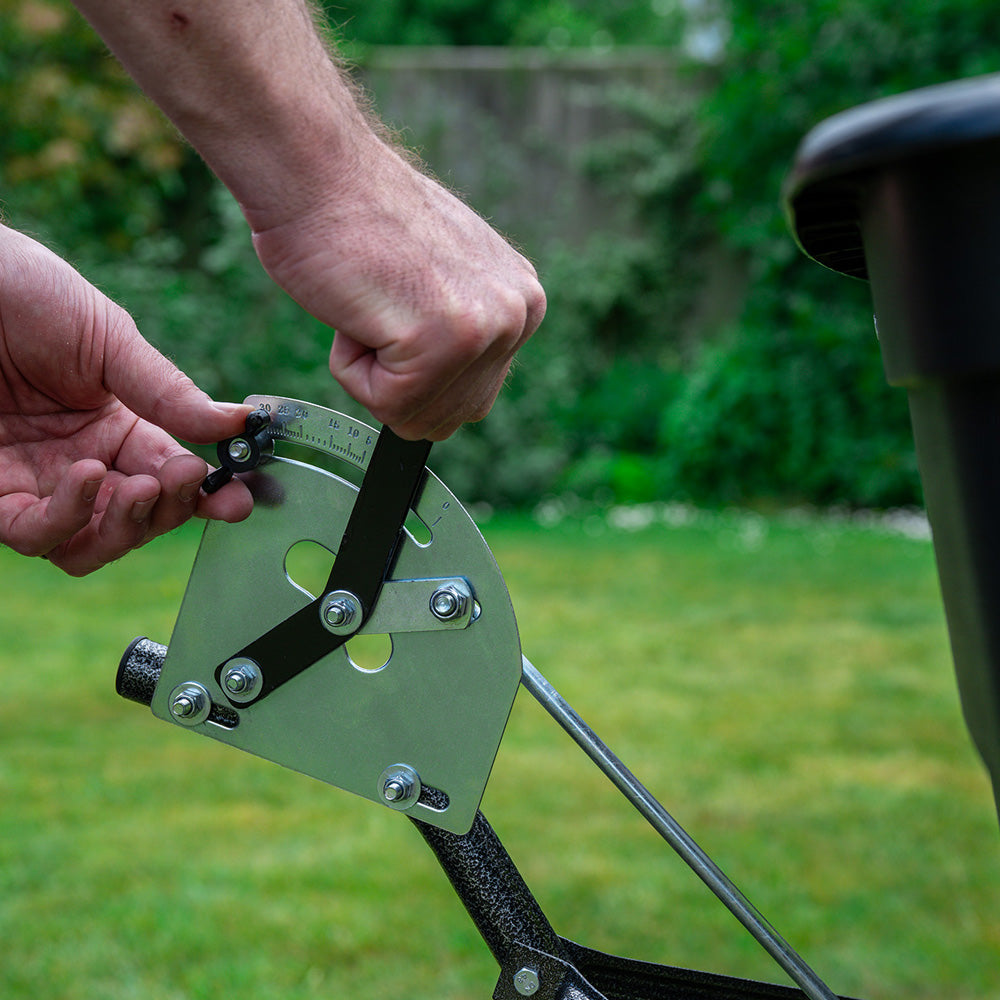 The Handy THTS175 79.4kg / 175lb Towed Broadcast Spreader