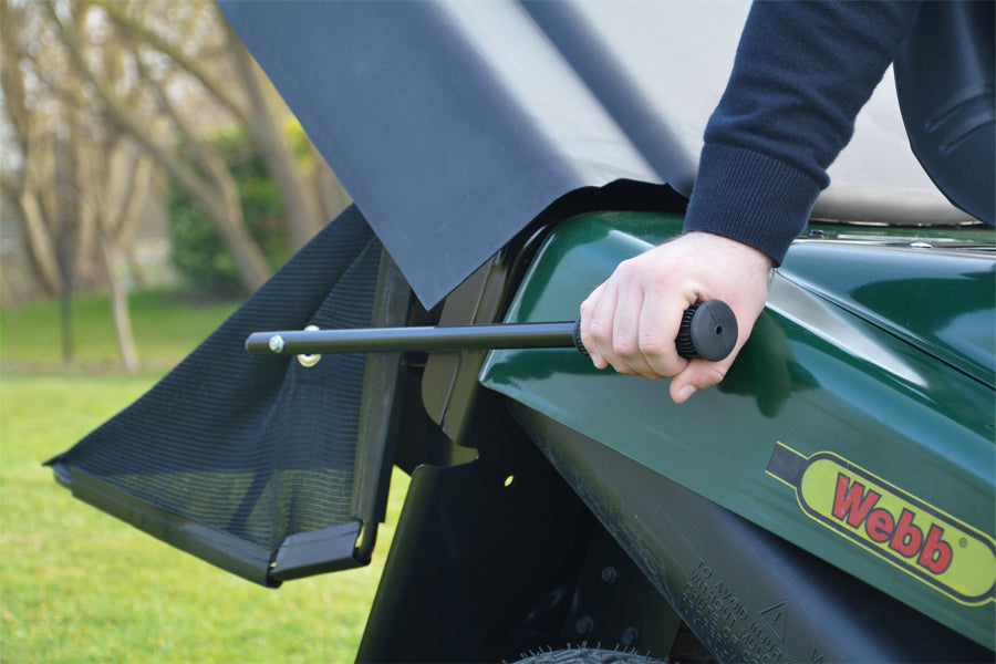 Webb 12530 77cm (30") Rear Collect Ride-On Lawn Mower