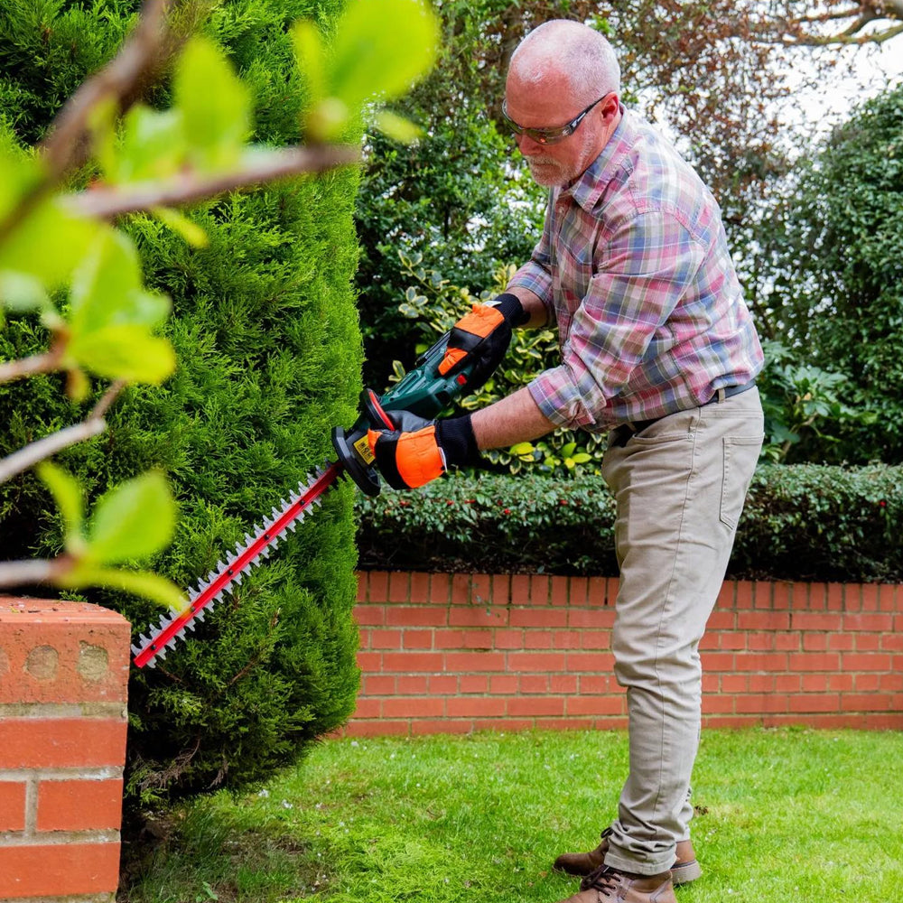 Webb Eco WEV20HTB2 20V Cordless Hedge Trimmer (with 2Ah Battery & Charger)
