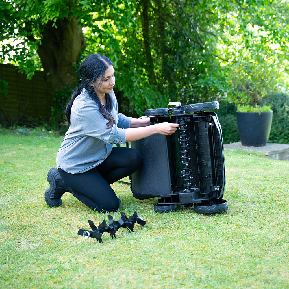 Webb Eco WEV20X2SRBARE X-Series 40V (20V+20V) Cordless Lawn Scarifier Rake (Bare Tool)