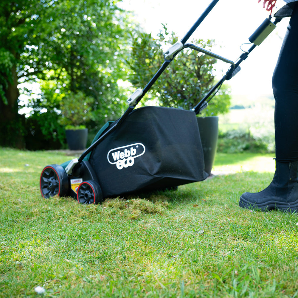 Webb Eco WEV20X2SRBARE X-Series 40V (20V+20V) Cordless Lawn Scarifier Rake (Bare Tool)