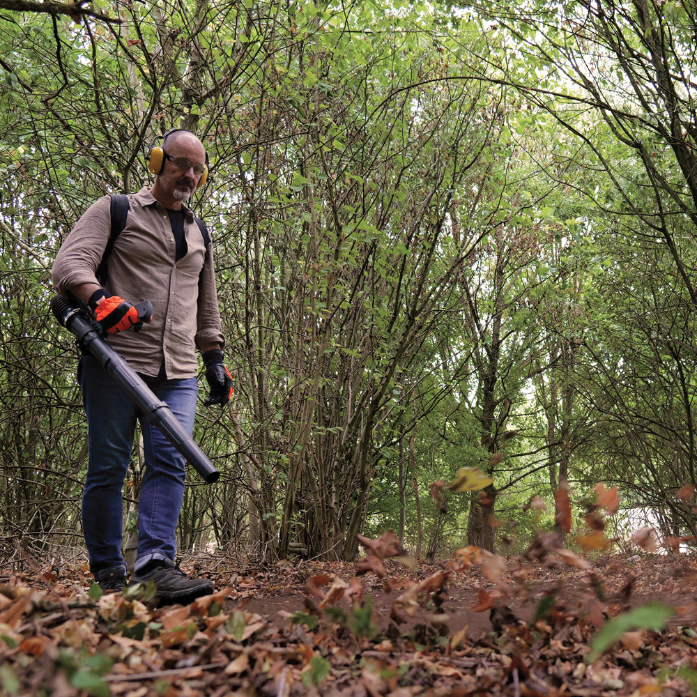 Webb WEBPB33 Petrol Backpack Blower
