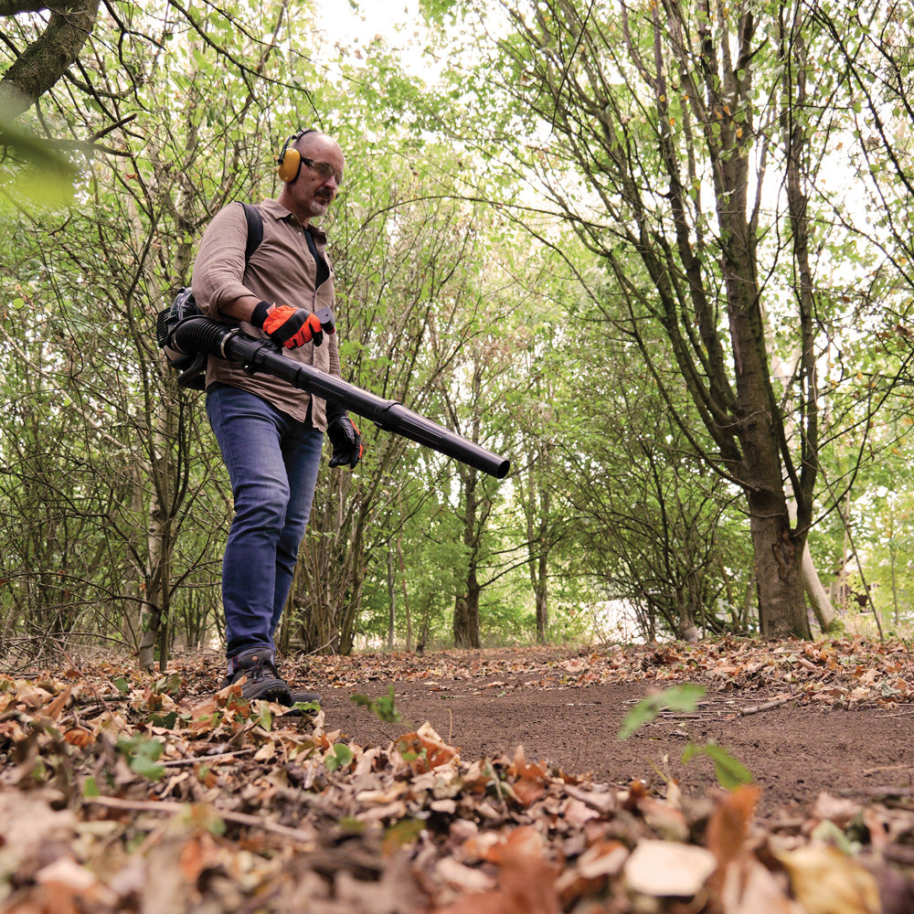 Webb WEBPB33 Petrol Backpack Blower