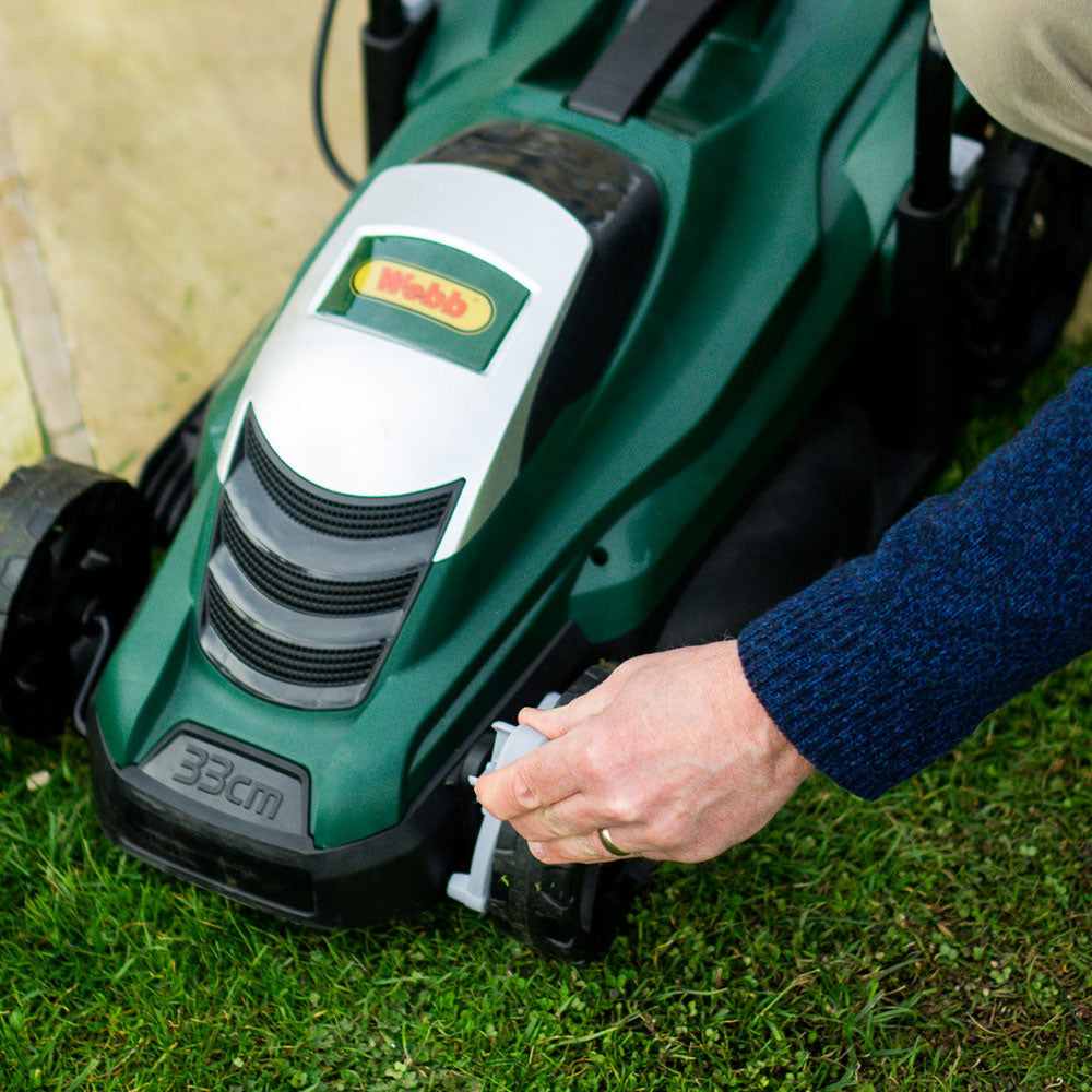 Webb WEER33 Classic 33cm (13") Electric Rotary Lawn Mower