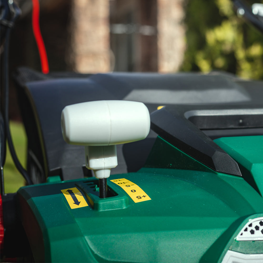 Webb WEESR 2-in-1 Electric Scarifier & Lawn Raker