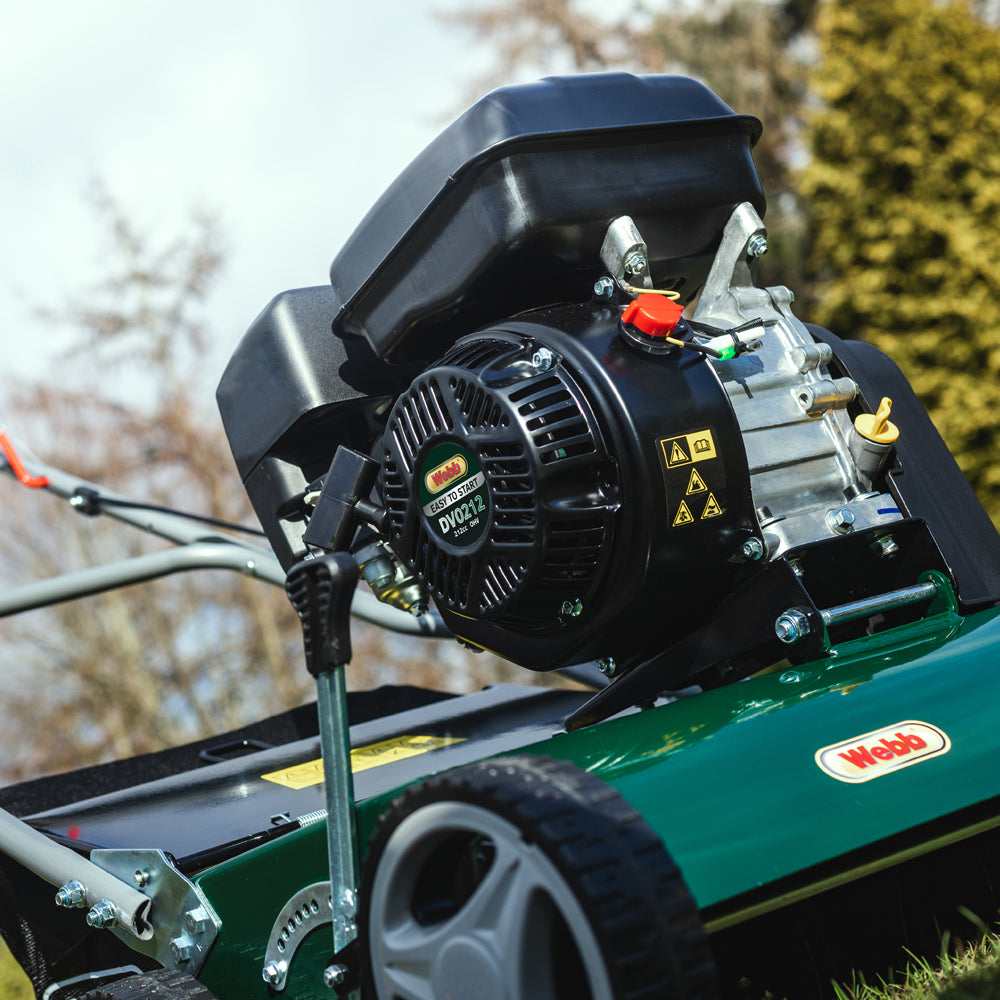Webb WEPS400 Petrol Lawn Scarifier & Raker