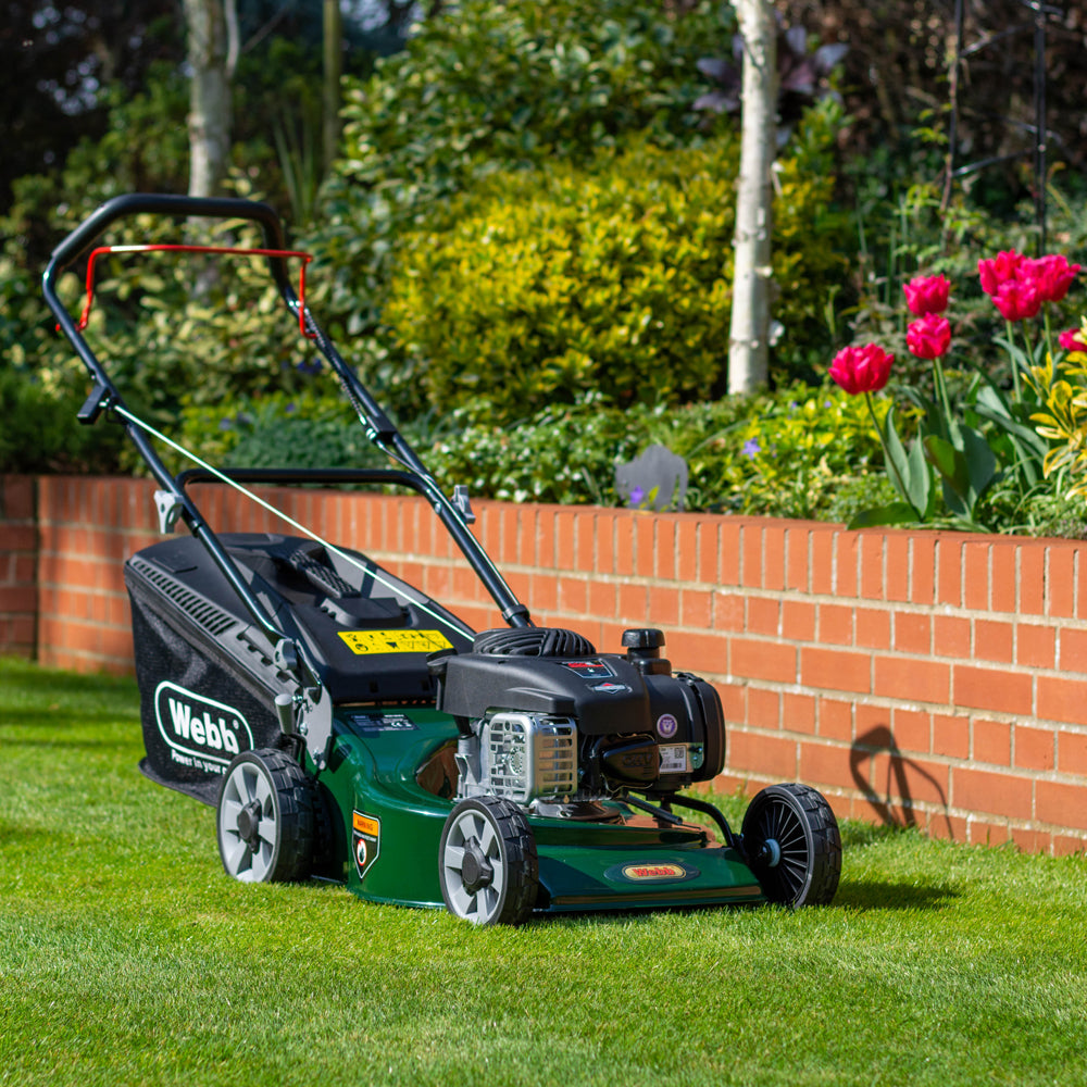 Webb WER18HP4 Supreme Push Petrol Lawn Mower with 4-Swing Tip Blade