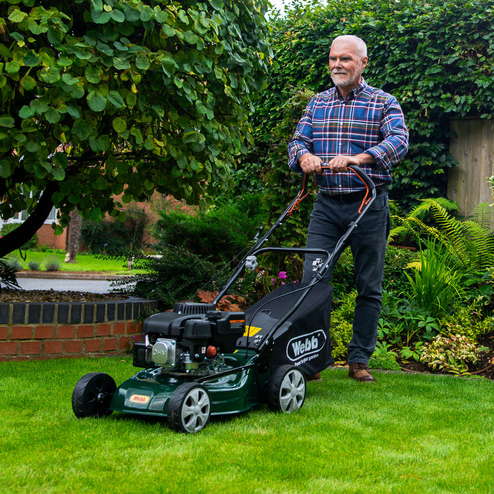 Webb WER410SP Classic 41cm (16") Self-Propelled Petrol Lawn Mower