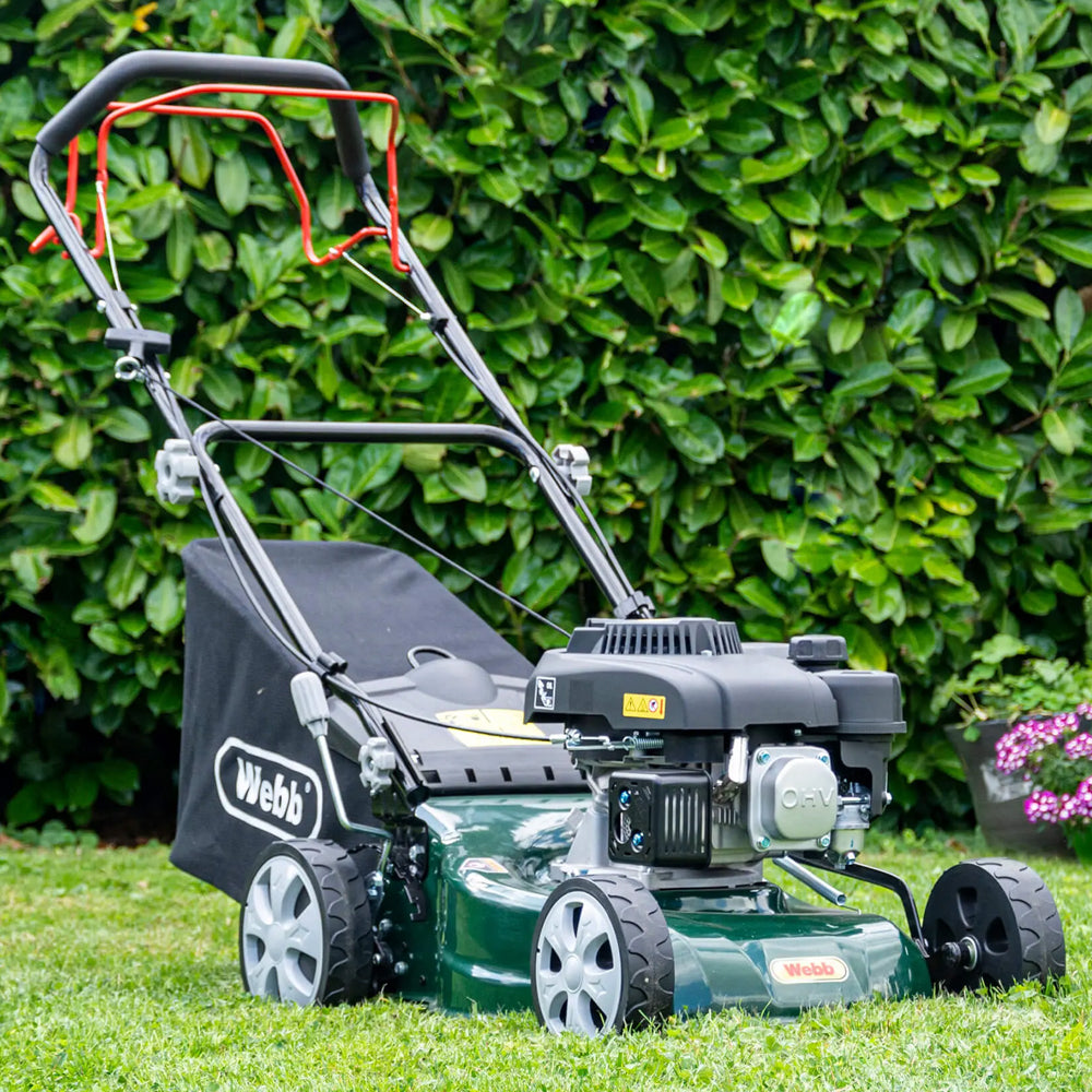 Webb WER410SP Classic 41cm (16") Self-Propelled Petrol Lawn Mower