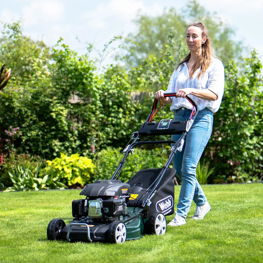 Webb WER510ES Classic 51cm (20") 4-in-1 Self-Propelled Electric Start Petrol Lawn Mower