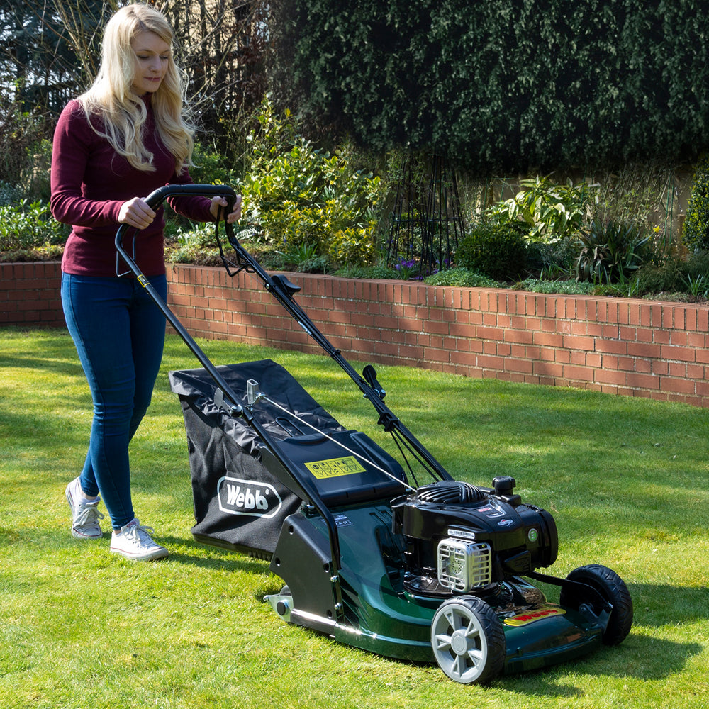 Webb RR17SP Supreme 43cm (17") 3-in-1 Self-Propelled Rear Roller Petrol Lawn Mower