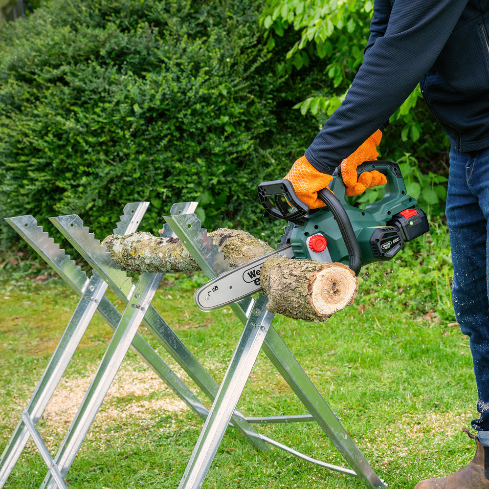 Webb Eco WEV20CS25B4 20V Cordless Chainsaw (with 4Ah Battery & Charger)