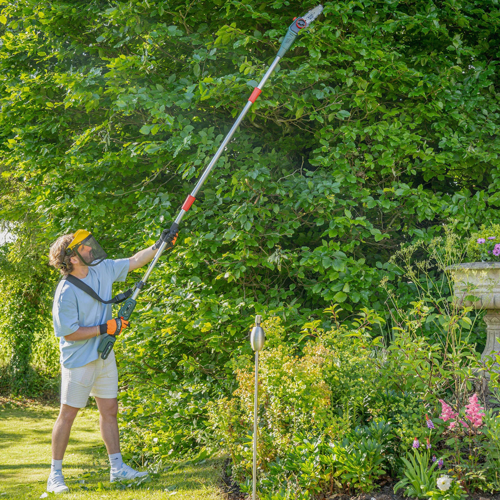 Webb Eco WEV20PSHTB2 20V Cordless Long Reach Hedge Trimmer & Pruner Attachment (with 2Ah Battery & Charger)