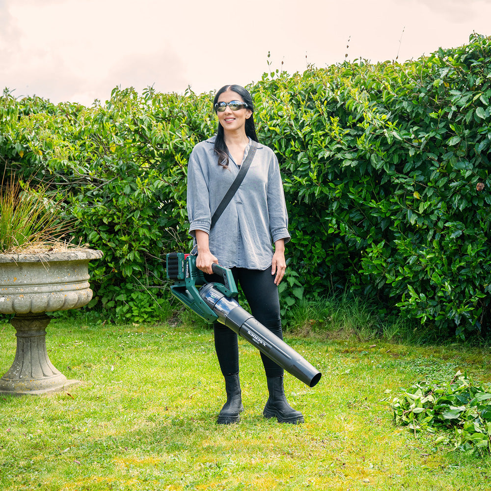 Webb Eco WEV20X2ABB4X X-Series 40V (20V+20V) Cordless Leaf Blower (with 2 x 4Ah Batteries & Twin USB Charger)