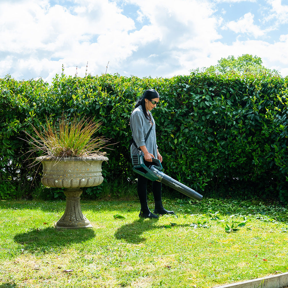 Webb Eco WEV20X2ABB4X X-Series 40V (20V+20V) Cordless Leaf Blower (with 2 x 4Ah Batteries & Twin USB Charger)