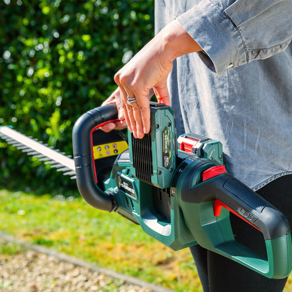 Webb Eco WEV20X2HT61BARE X-Series 40V (20V+20V) Cordless Hedge Trimmer (Tool Only)