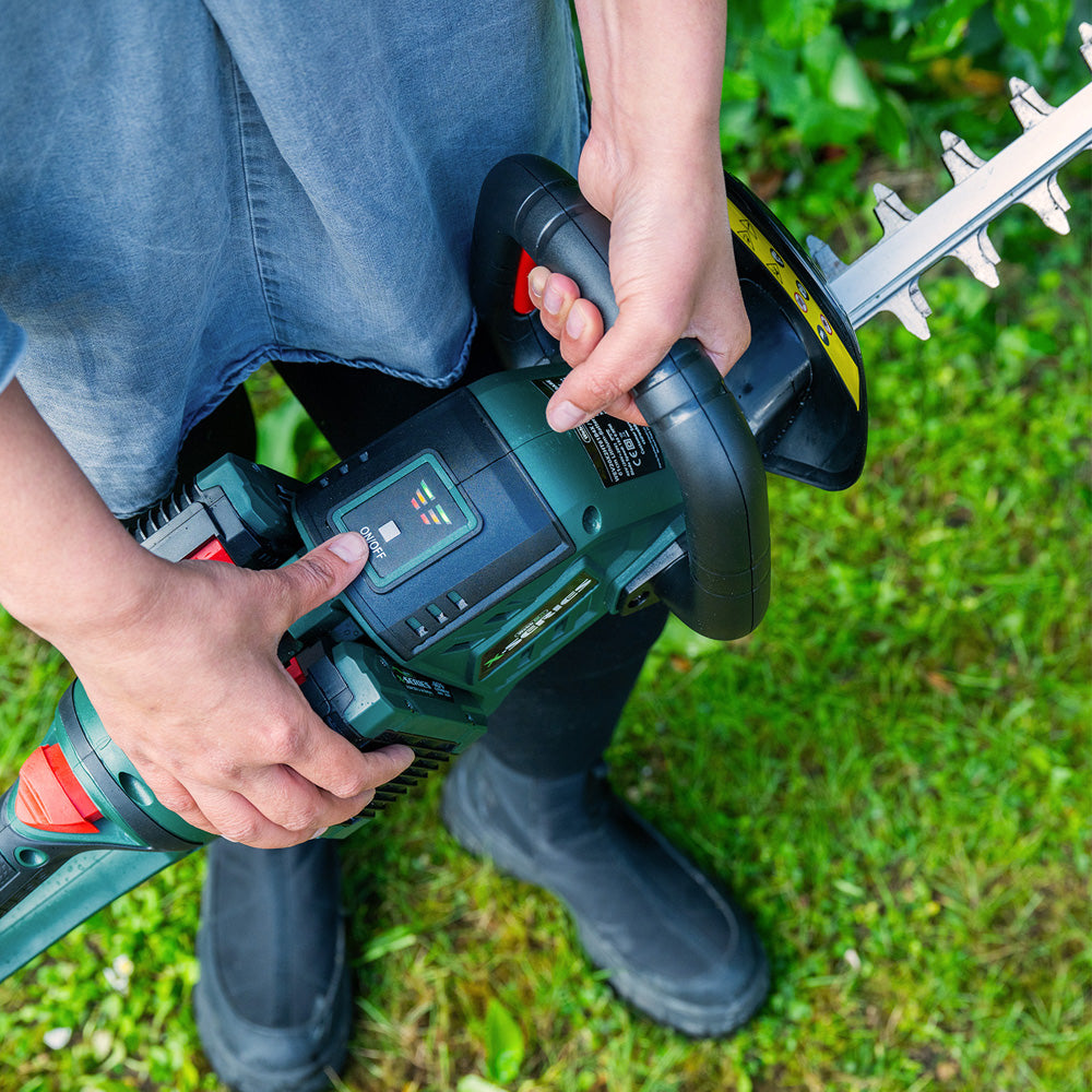 Webb Eco WEV20X2HT61BARE X-Series 40V (20V+20V) Cordless Hedge Trimmer (Tool Only)