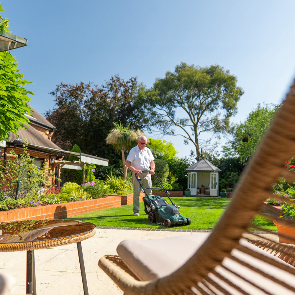 Webb Eco WEV20X2LM38RRB4 X-Series 40V (20V+20V) Push Rear Roller Cordless Lawn Mower (with 2 x 4Ah Batteries & Twin Charger)