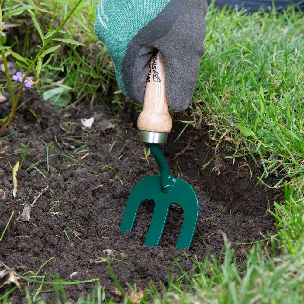 Wilkinson Sword Carbon Steel Hand Fork 1111210WR