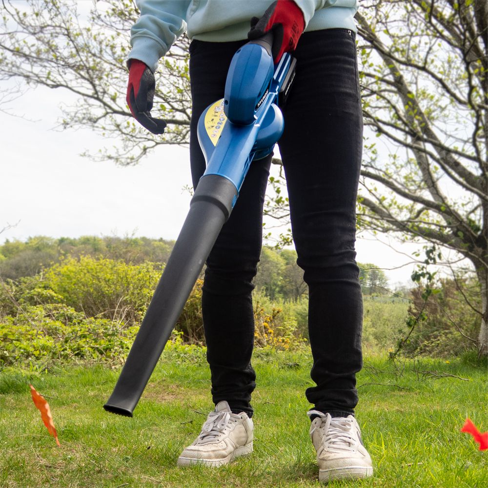 Hyundai HYBV3000E 3in1 Electric Garden Blower / Vacuum / Shredder