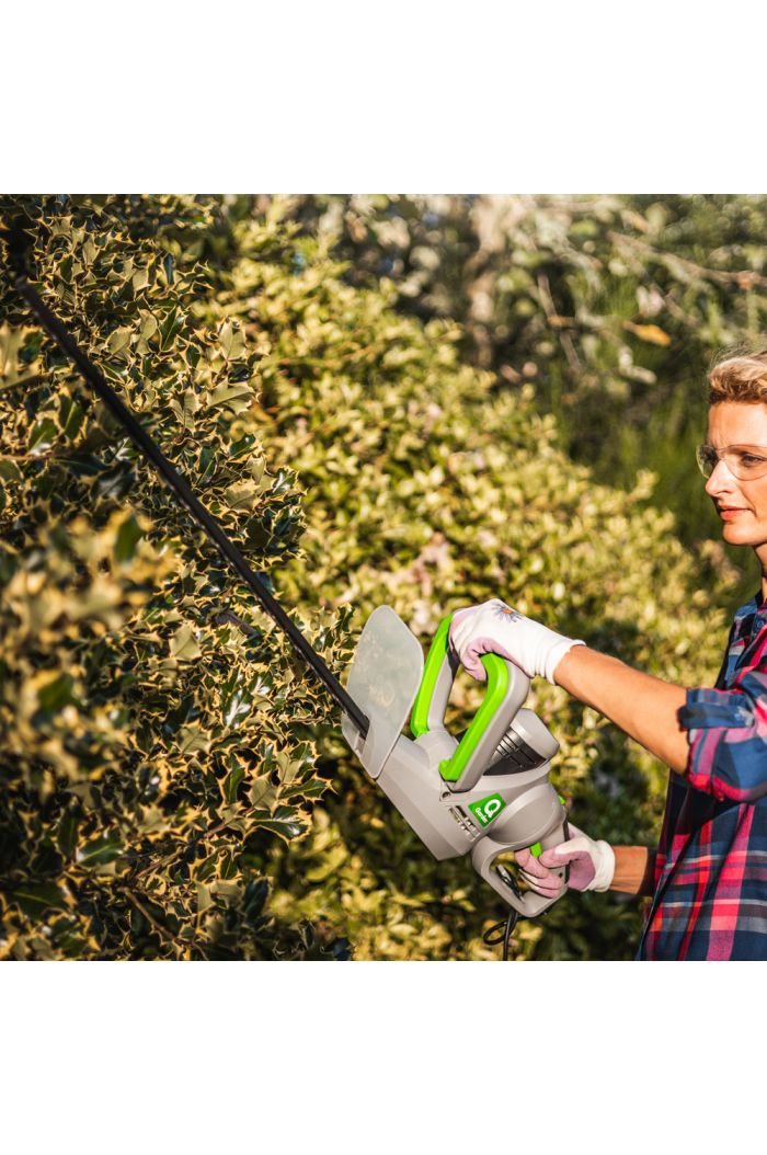Electric Hedge Trimmers and Hedge Cutters at Discount Prices