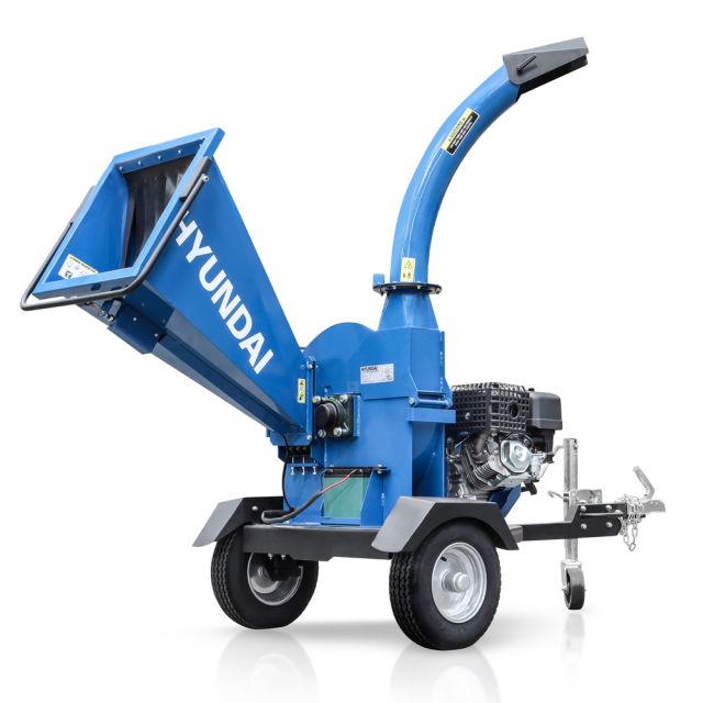 Hyundai HYCH15100TE 11cm Towable Petrol Wood Chipper (Electric Start)