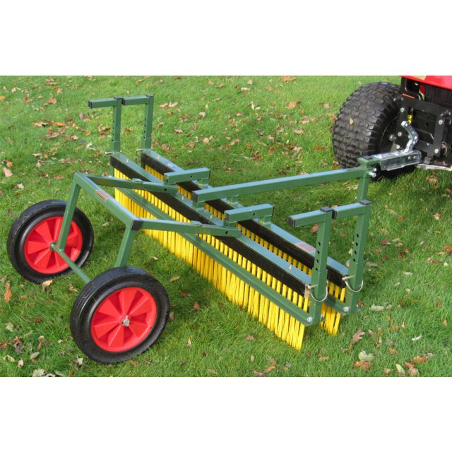 SCH Adjustable Towed Grooming Brush RGBT